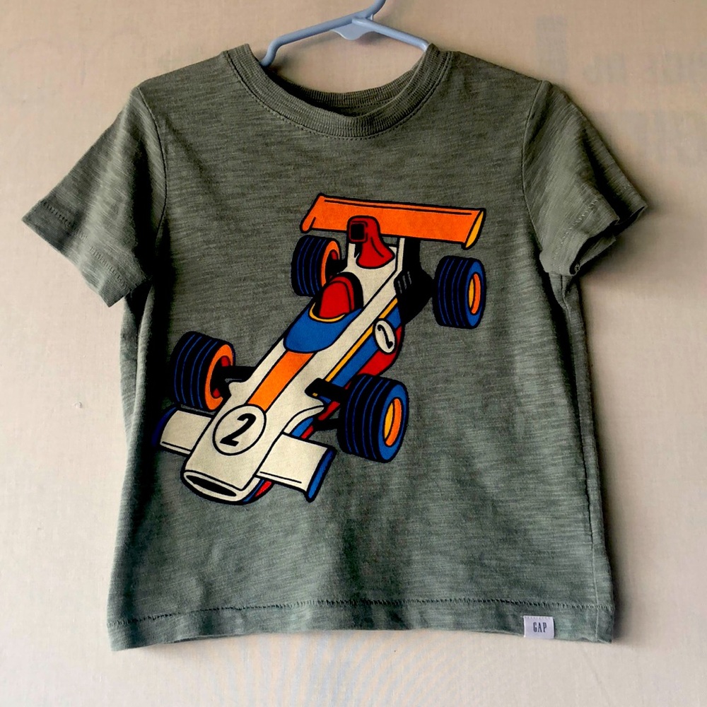 Gap 2T green shirt